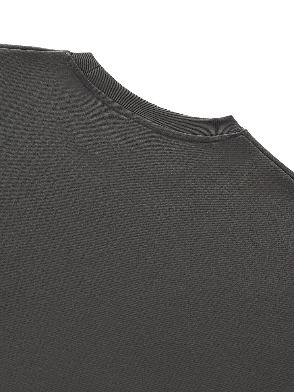 Boxy Half-Sleeve Raw-Edge T-Shirt